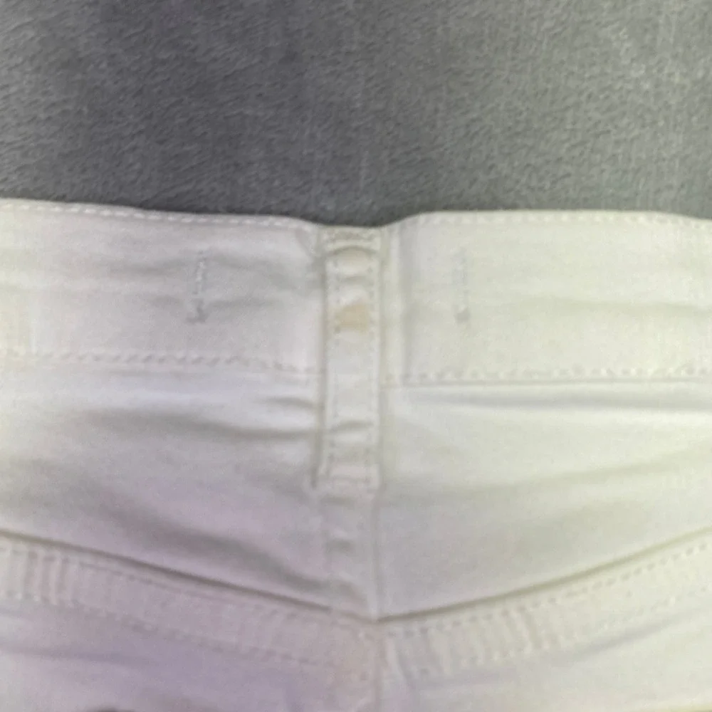 Free People White Distressed Skinny Jeans High Rise Blown Out Knee‎ Sz 26 NWT